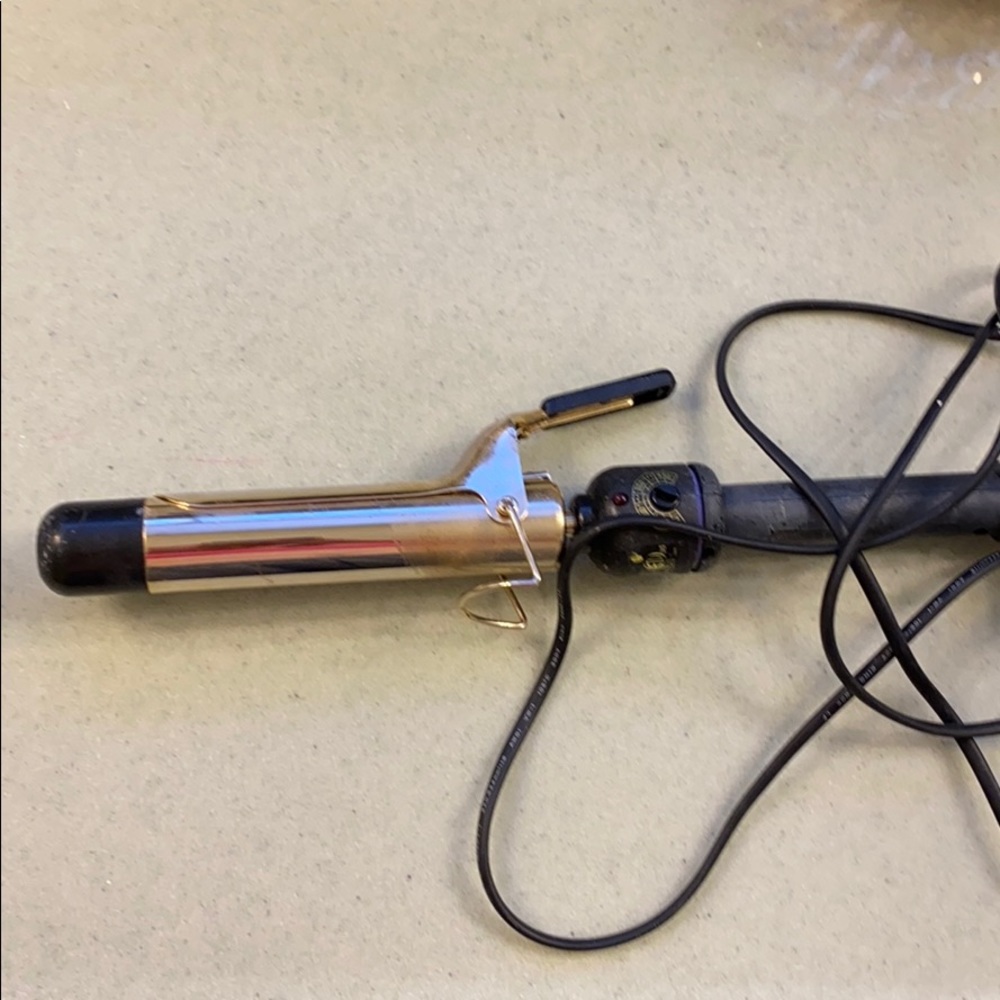 Hot tools 1 1/4 inch curling iron